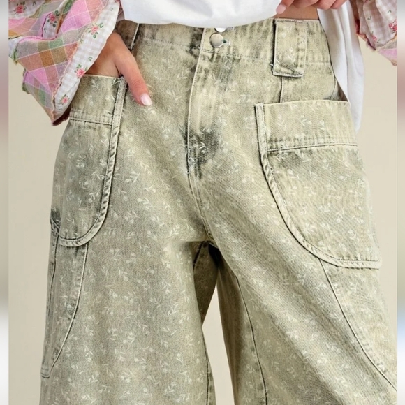 🌼 Easel Floral Barrel Jeans Olive Wash L 🩷 - Picture 4 of 5